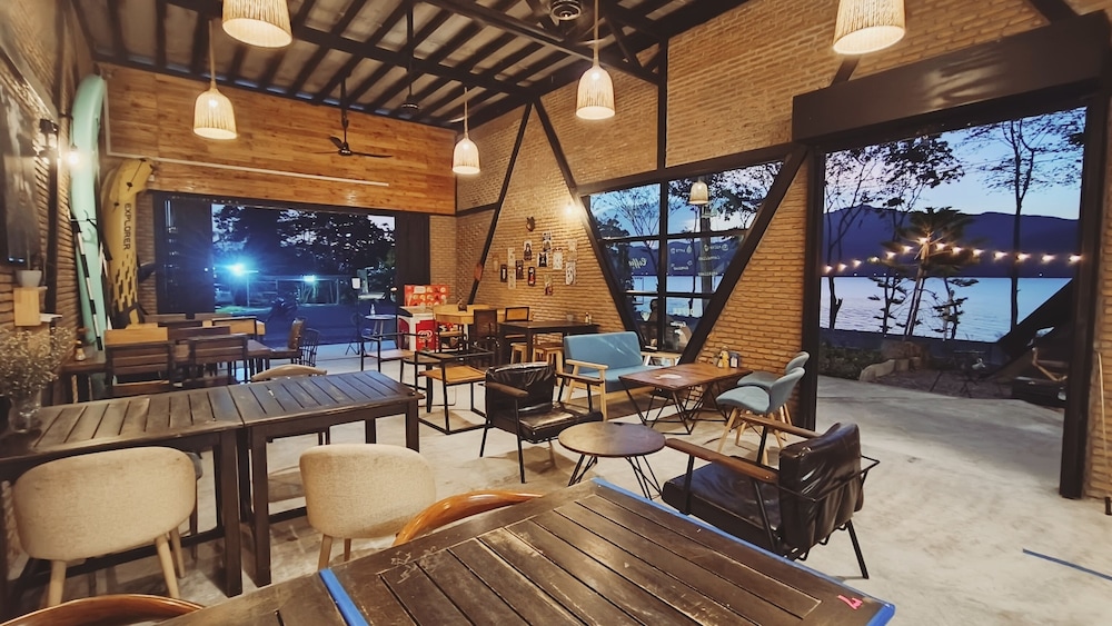 lake camp resort