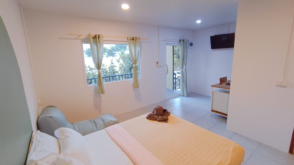 lake camp resort