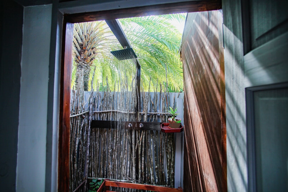 conch beach cabins rumbus beach