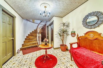 neocolonial nouveau kensington vacation home