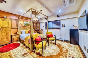 neocolonial nouveau kensington vacation home