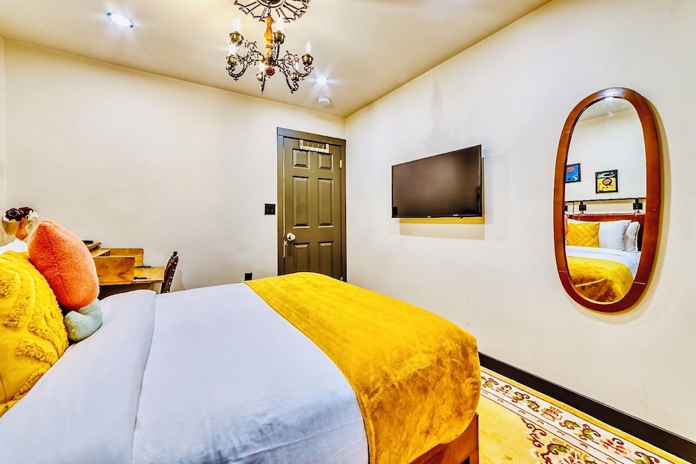 neocolonial nouveau kensington vacation home