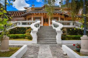 uzhupud garden hotel and lodge