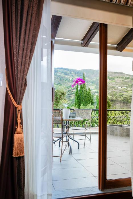 uzhupud garden hotel and lodge