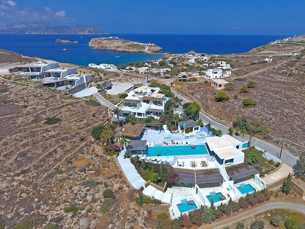 agalia luxury suites