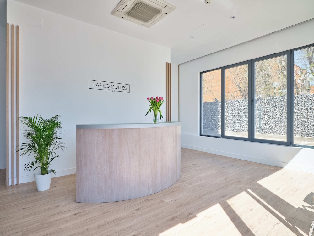paseo suites hotel