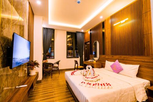 hue golden inn hotel