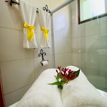 gaia gardens pousada