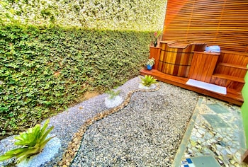 gaia gardens pousada