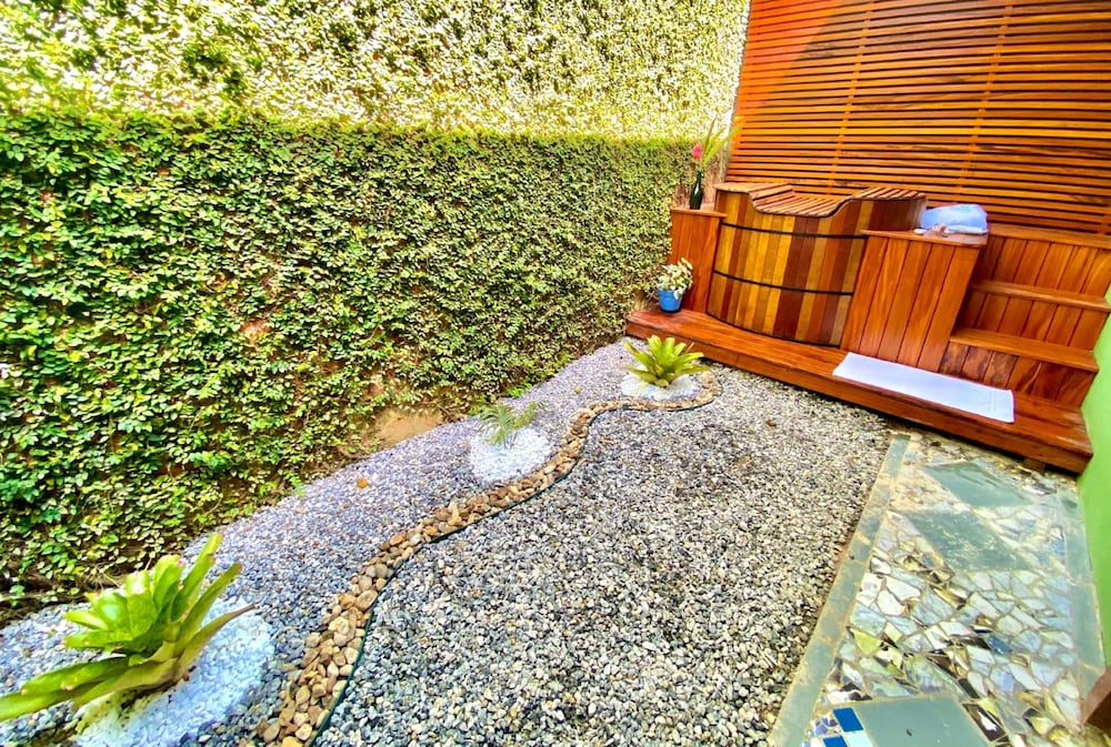 gaia gardens pousada