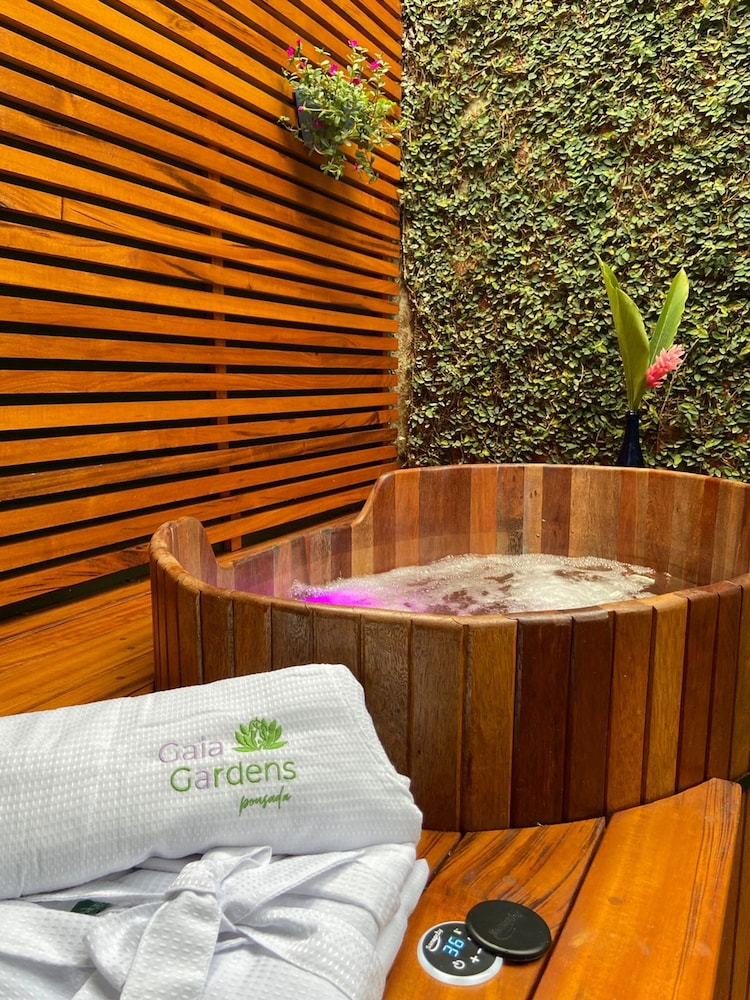 gaia gardens pousada