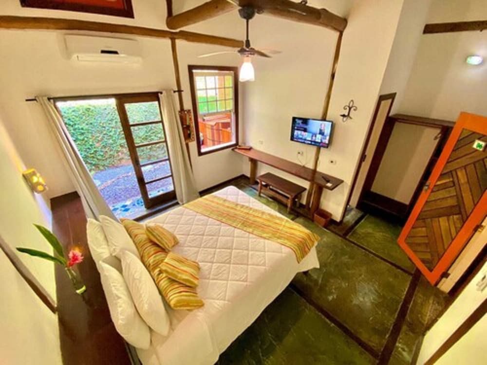 gaia gardens pousada