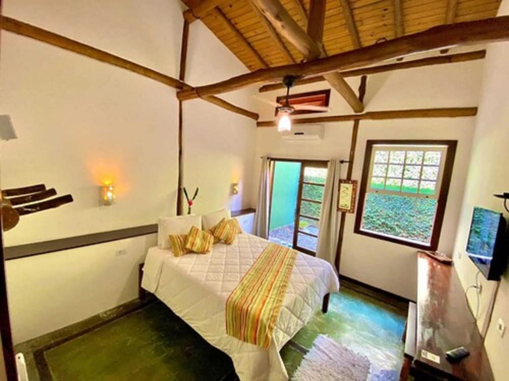 gaia gardens pousada