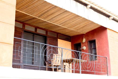 la maison bleue lome