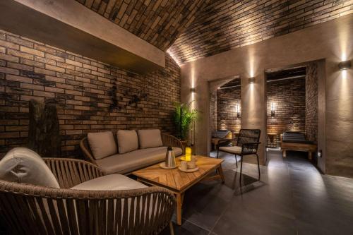 the viaduct suites and more