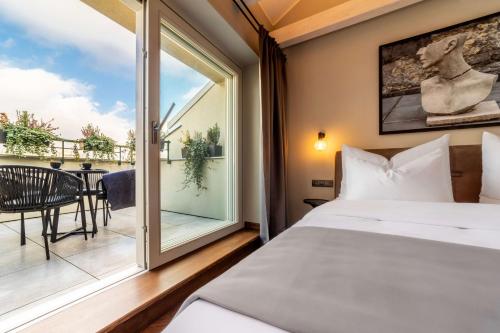 the viaduct suites and more