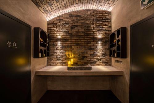 the viaduct suites and more