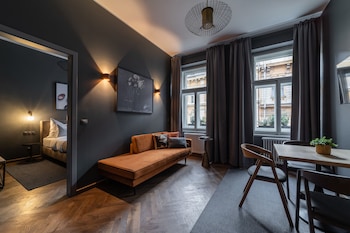 the viaduct suites and more