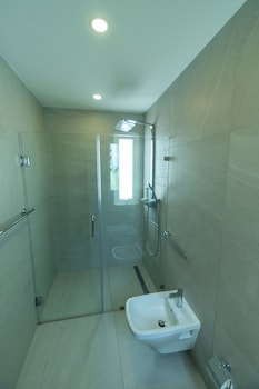 playa coral condo in paradise f22