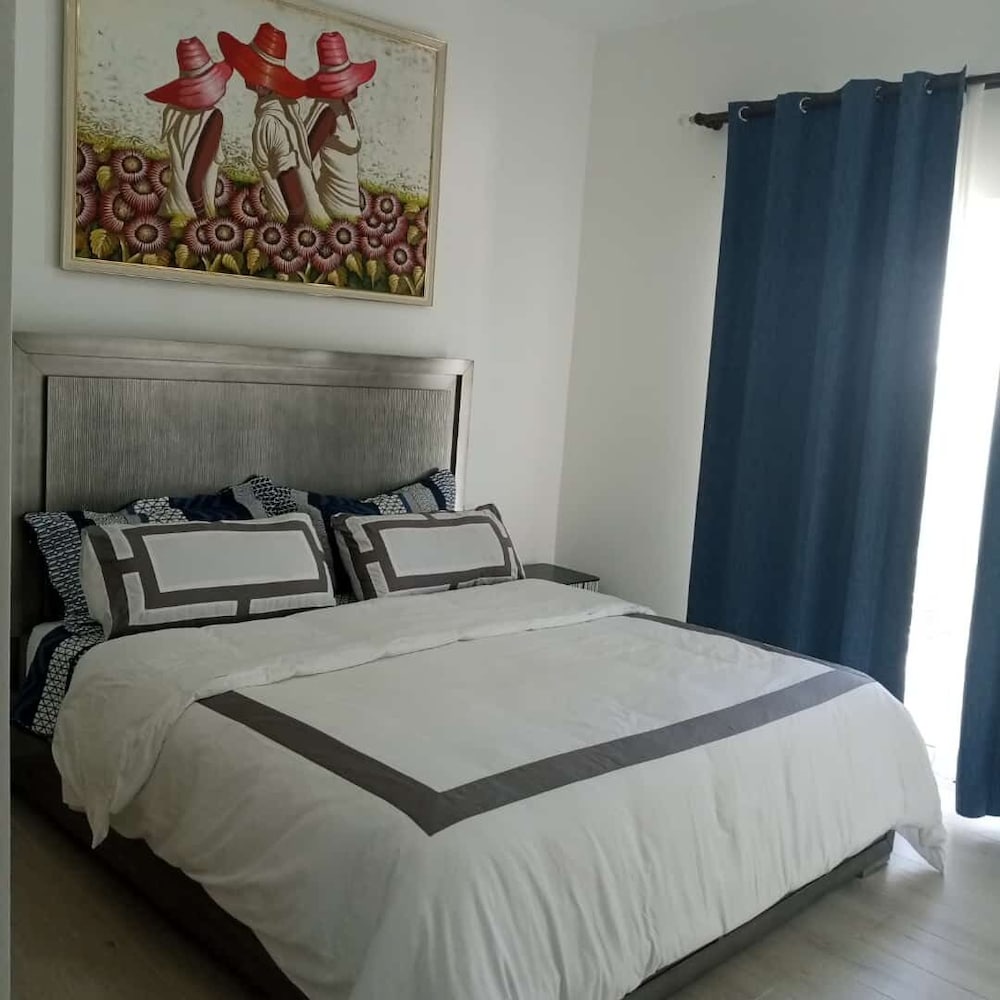 playa coral condo in paradise f22