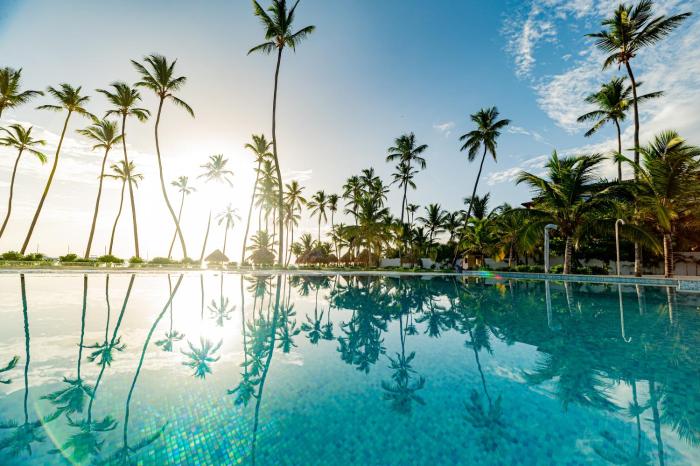 playa coral condo in paradise f22
