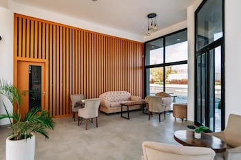 cezars airport hotel