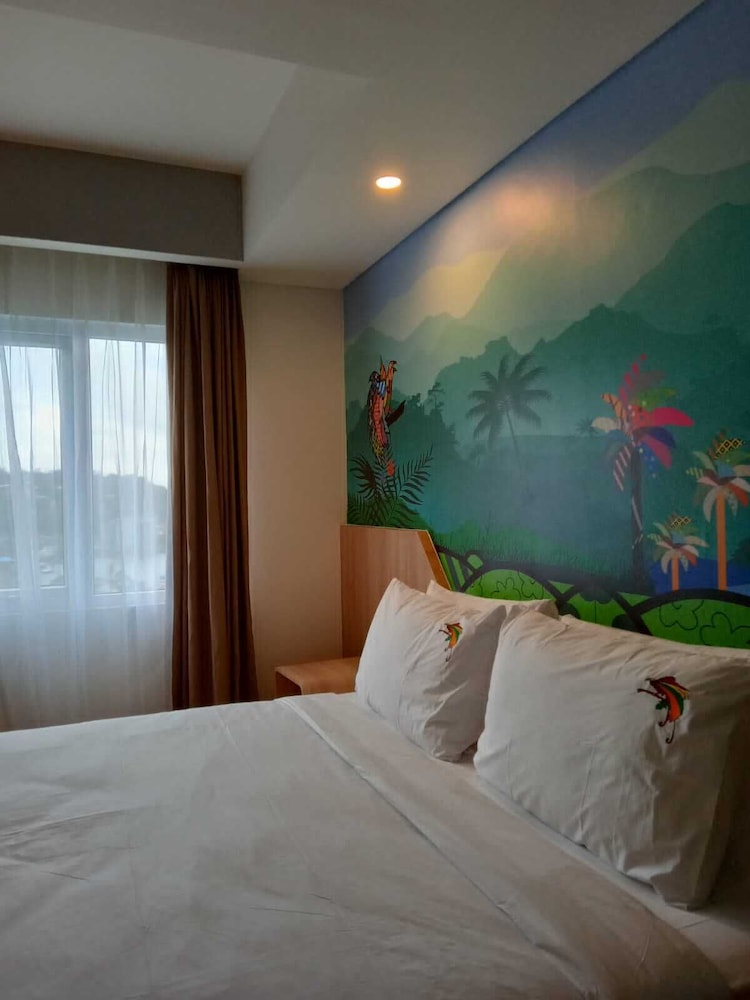maxonehotels com at jayapura
