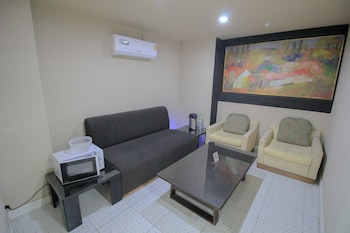 The Sea Bangsaen Hotel,Chon Buri>>Ban Bang Saen (1),2 star