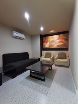 The Sea Bangsaen Hotel,Chon Buri>>Ban Bang Saen (1),2 star