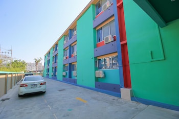 the sea bangsaen hotel