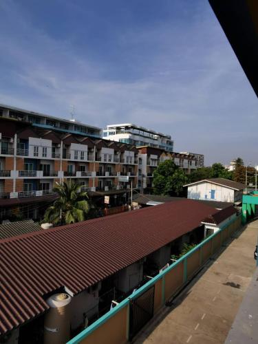 the sea bangsaen hotel