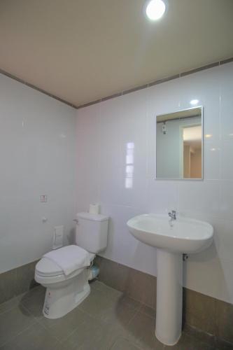 the sea bangsaen hotel