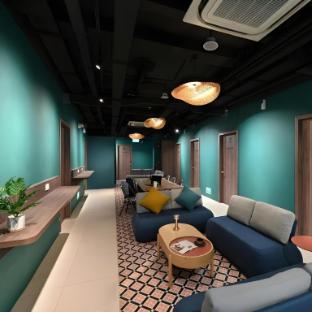 dream chaser boutique capsule hotel