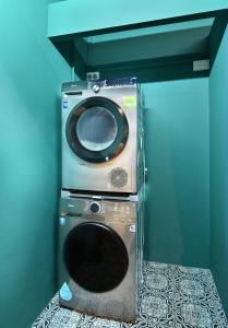 dream chaser boutique capsule hotel