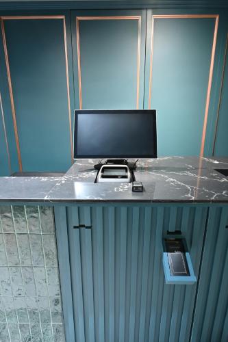 dream chaser boutique capsule hotel
