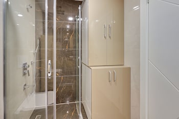 ege birlik seasight suites