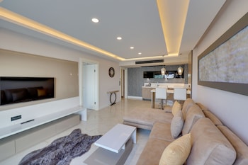 ege birlik seasight suites