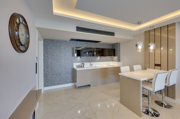 ege birlik seasight suites