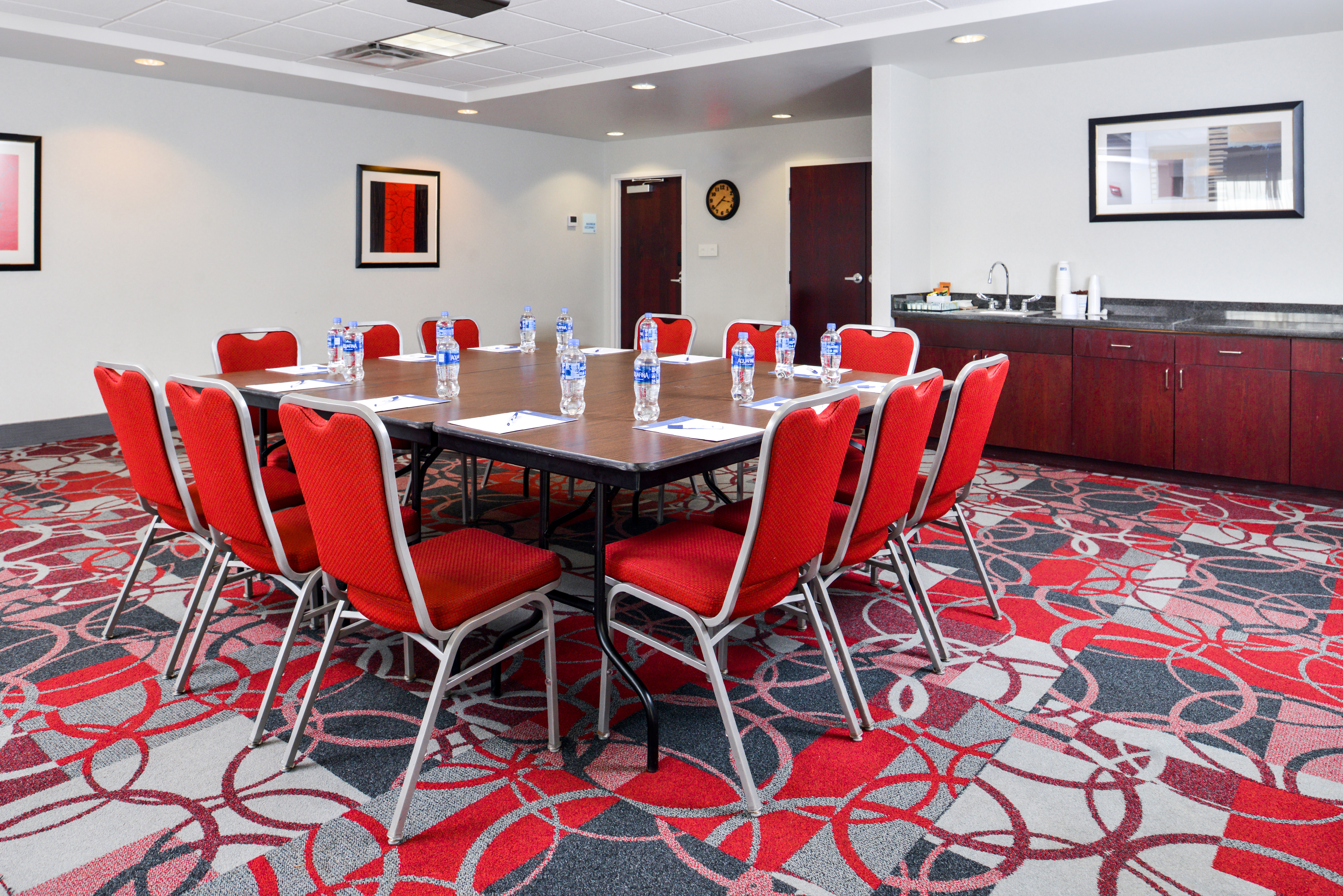 holiday inn express canandaigua finger lakes by ihg