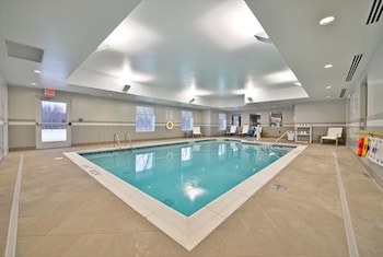 Holiday Inn Express Canandaigua - Finger Lakes By Ihg,East Bloomfield>>Canandaigua,3 star