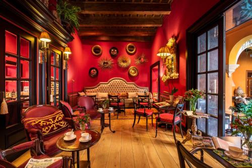 hotel boutique casa del poeta sevilla