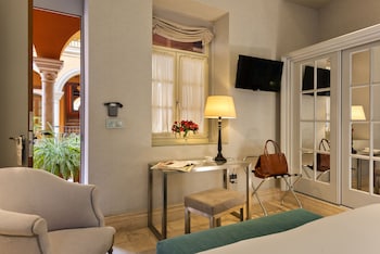hotel boutique casa del poeta sevilla