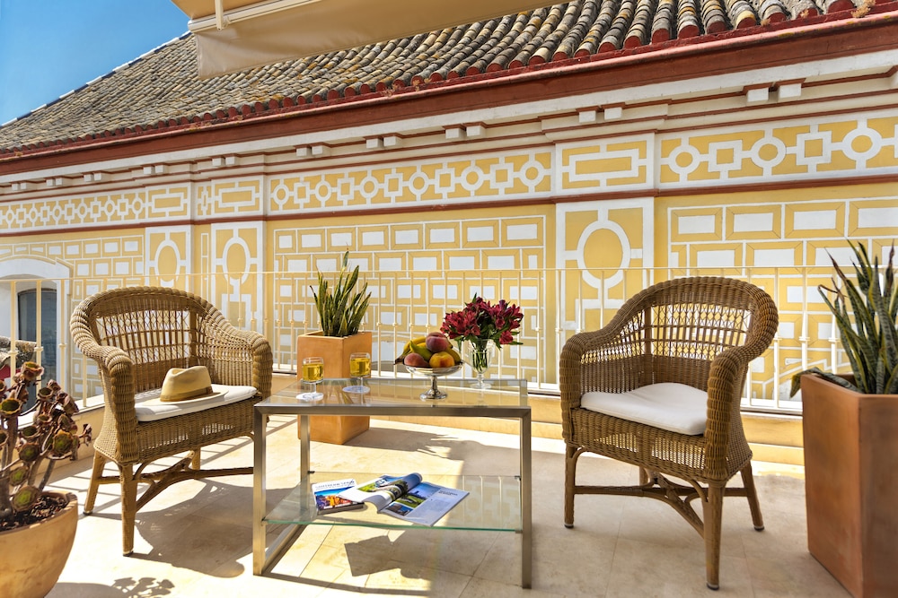 hotel boutique casa del poeta sevilla