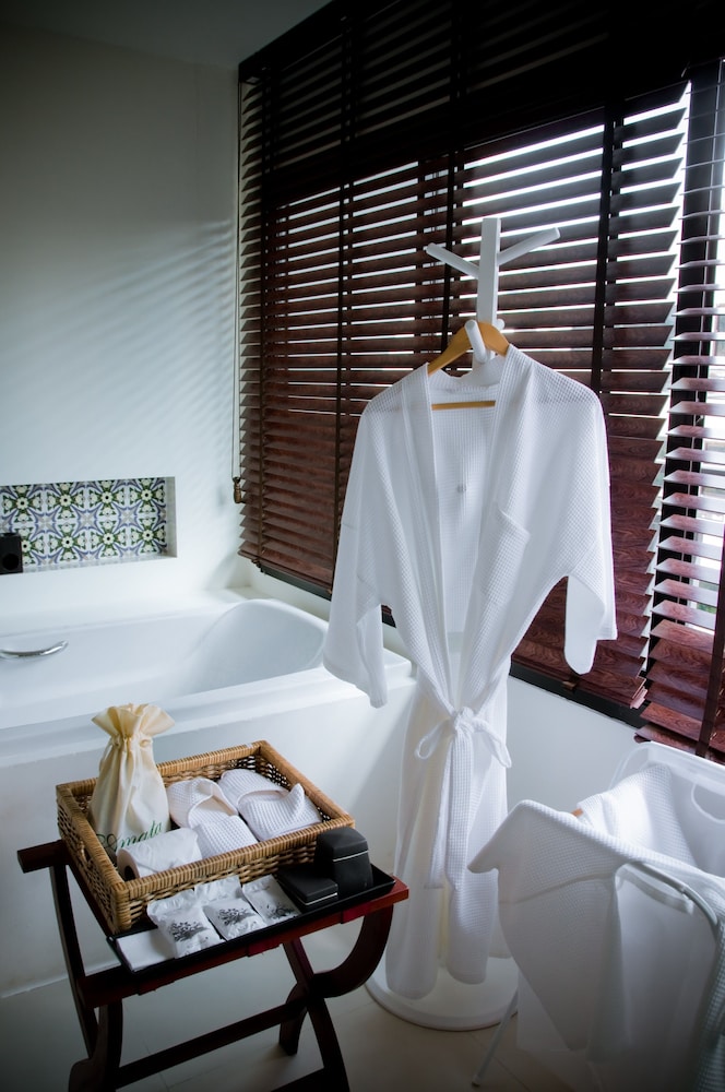 acca patong apartments