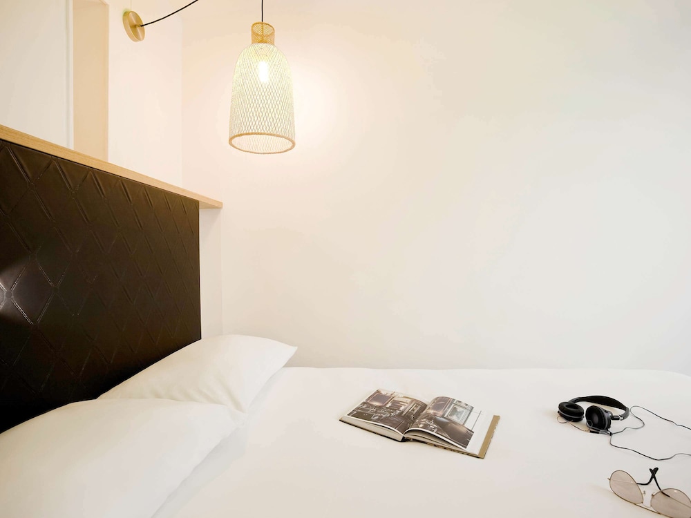ibis styles paris buttes chaumont