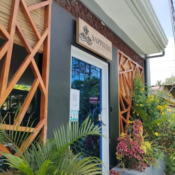 sapphire boutique resort