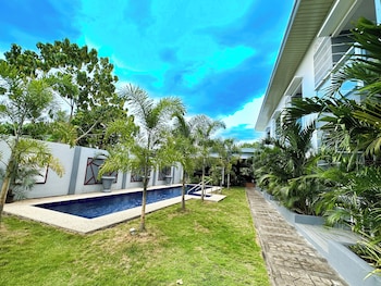 sapphire boutique resort