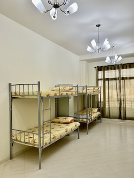 robin hostel for males