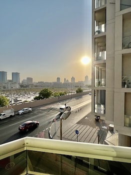 robin hostel for males