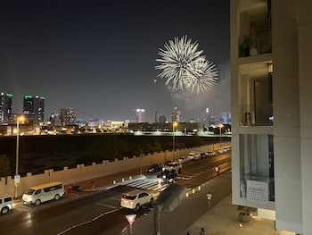 robin hostel for males